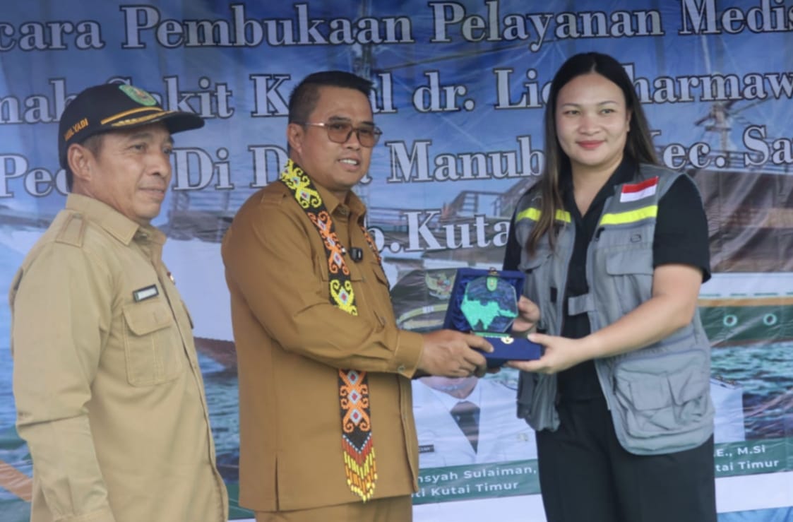 Layanan Medis Kapal Dr Lie Dharmawan Bantu Warga Pesisir Sandaran Dapatkan Akses Kesehatan Layak